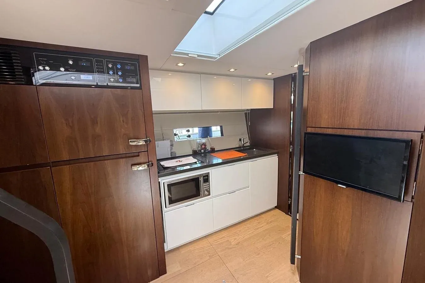 Стоимость яхты FAIRLINE TARGA