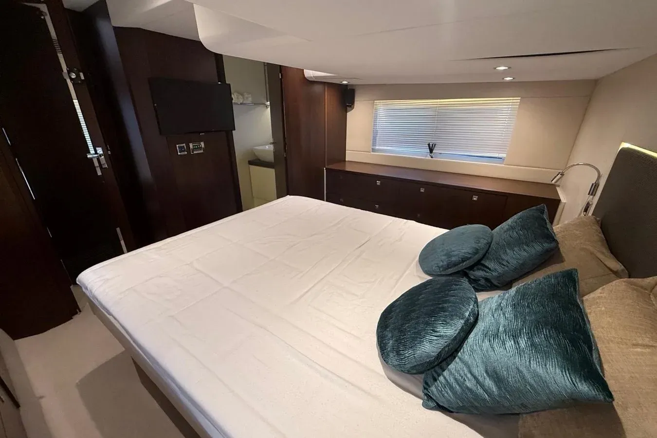 Лучшие предложения покупки яхты FAIRLINE TARGA 49