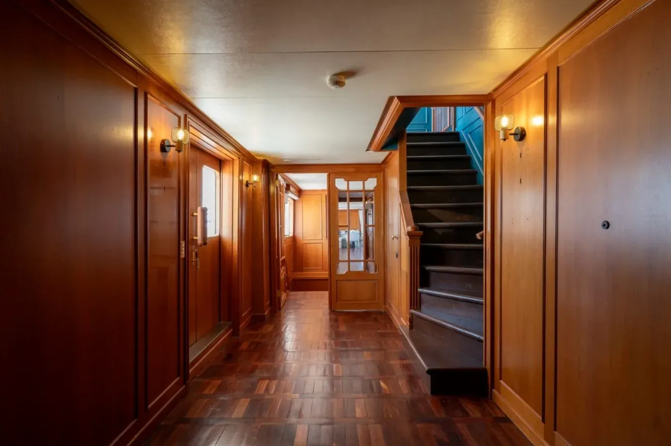 Buy a yacht STELLA FIERA II 198