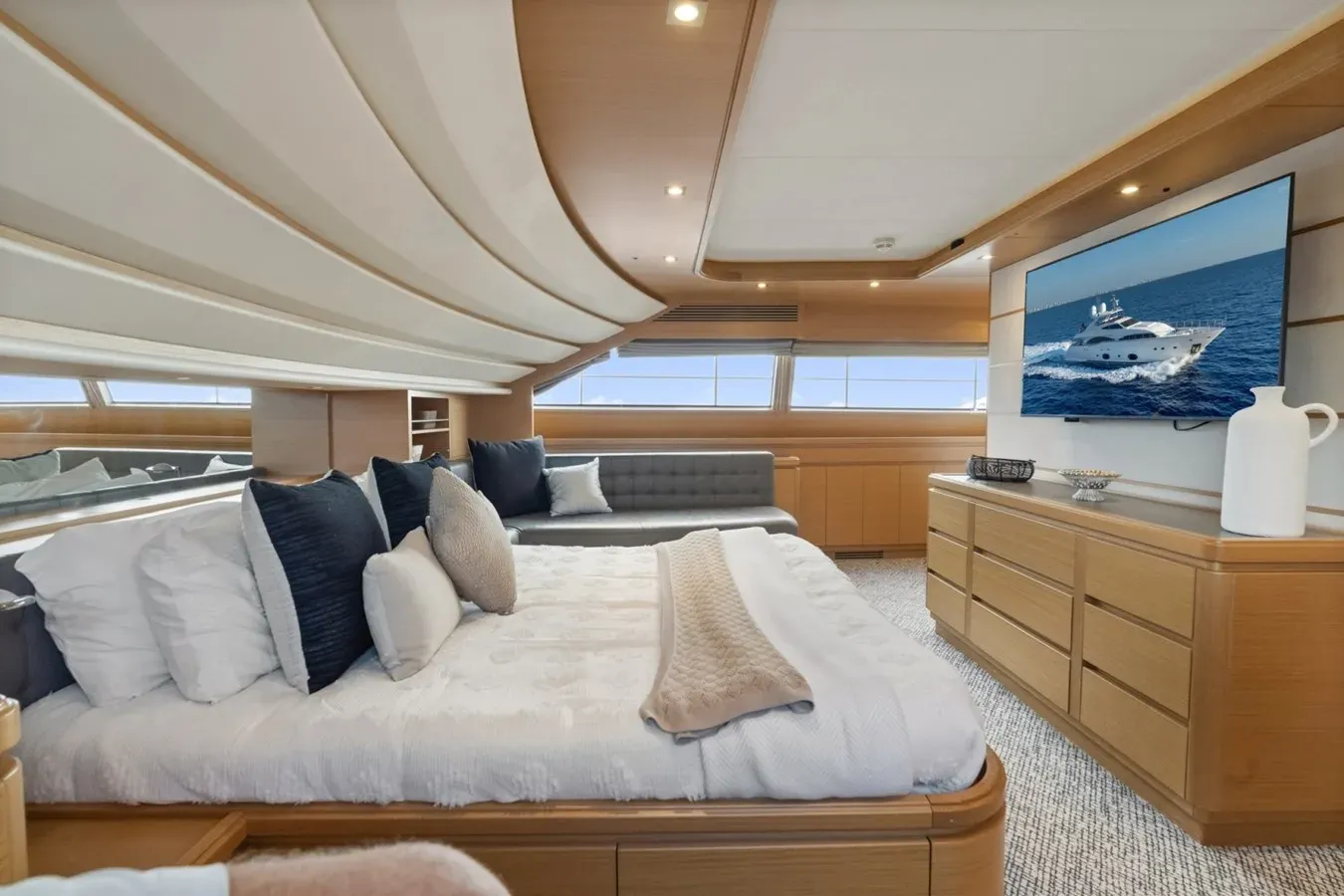 best yacht sales deals Karibu 2011