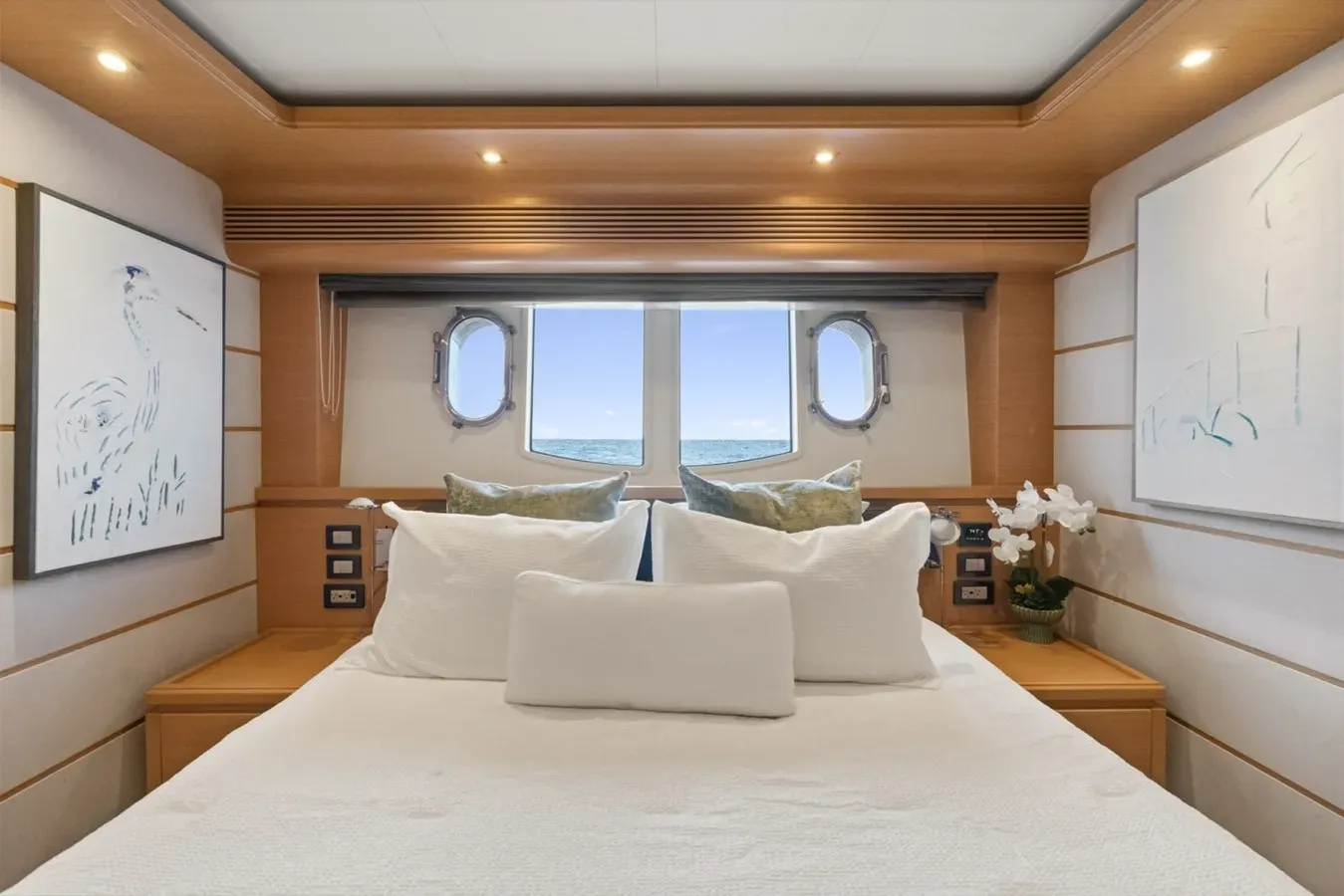 Buy a yacht Karibu 2011