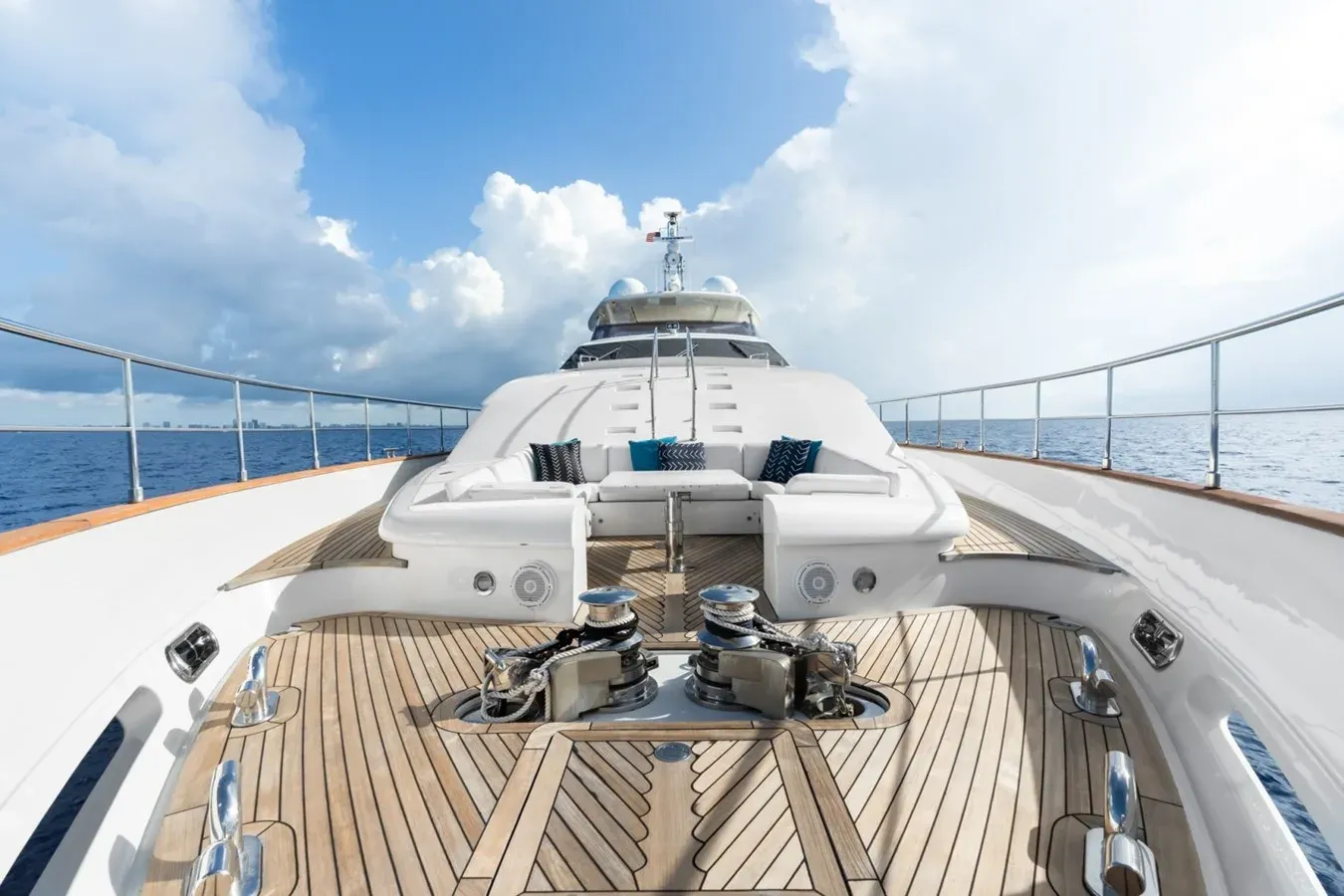 Karibu - FERRETTI CUSTOM LINE yacht sale