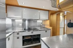 Buy a yacht Karibu - FERRETTI CUSTOM LINE