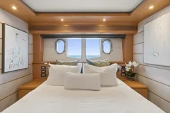 Buy a yacht Karibu 2011