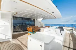 Karibu yacht sale