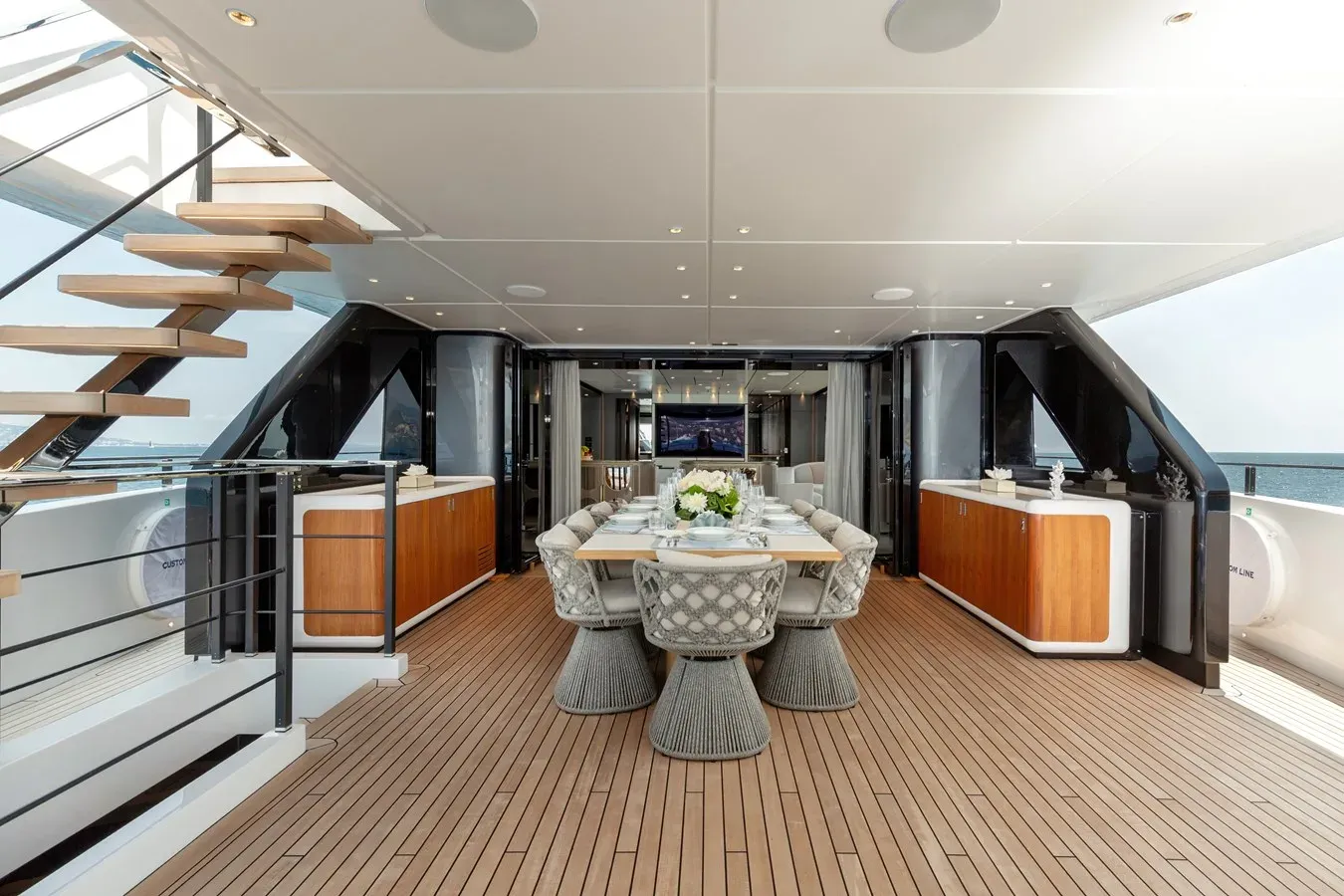 LADY DIA - FERRETTI CUSTOM LINE price