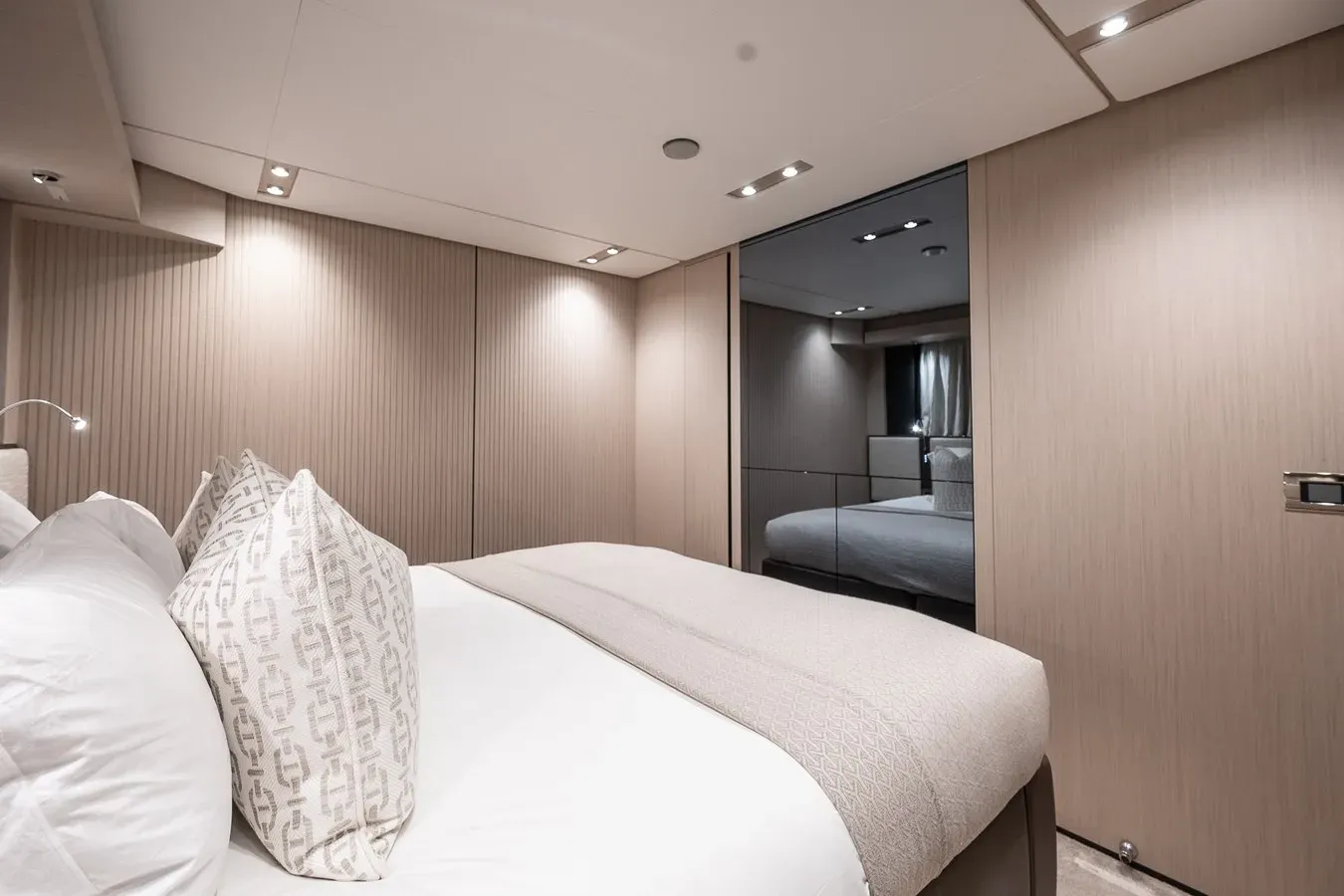 Купить яхту Freya 1000 в Shestakov Yacht Sales