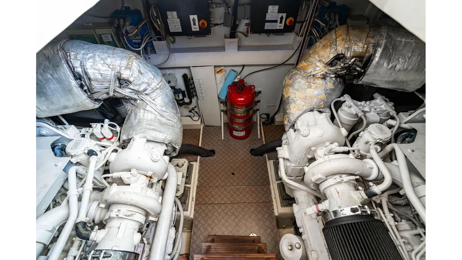 Amigos - Ferretti Yachts price