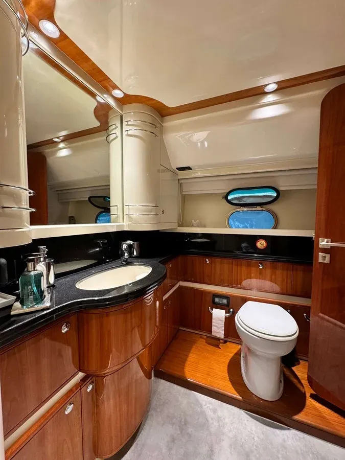 Ferretti 760 - Ferretti Yachts