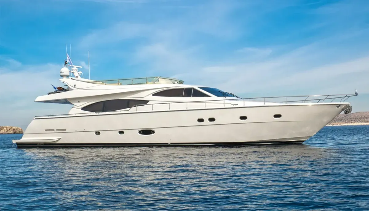 Ferretti 760