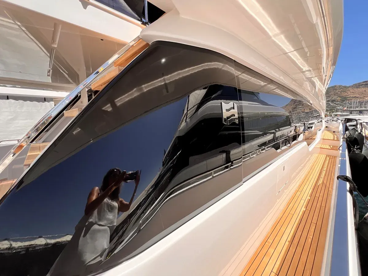 Лучшая цена на LD - Ferretti Yachts