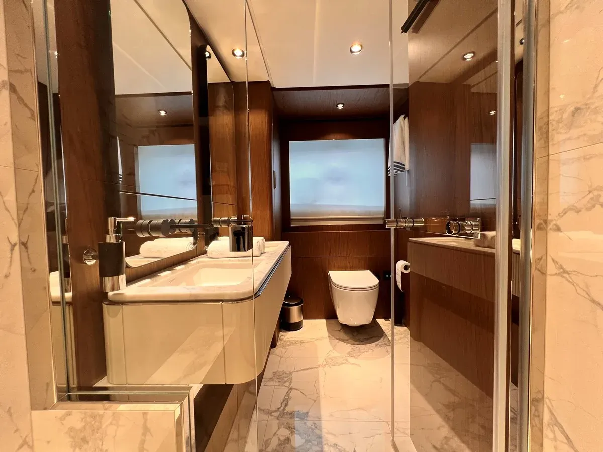 LD - Ferretti Yachts