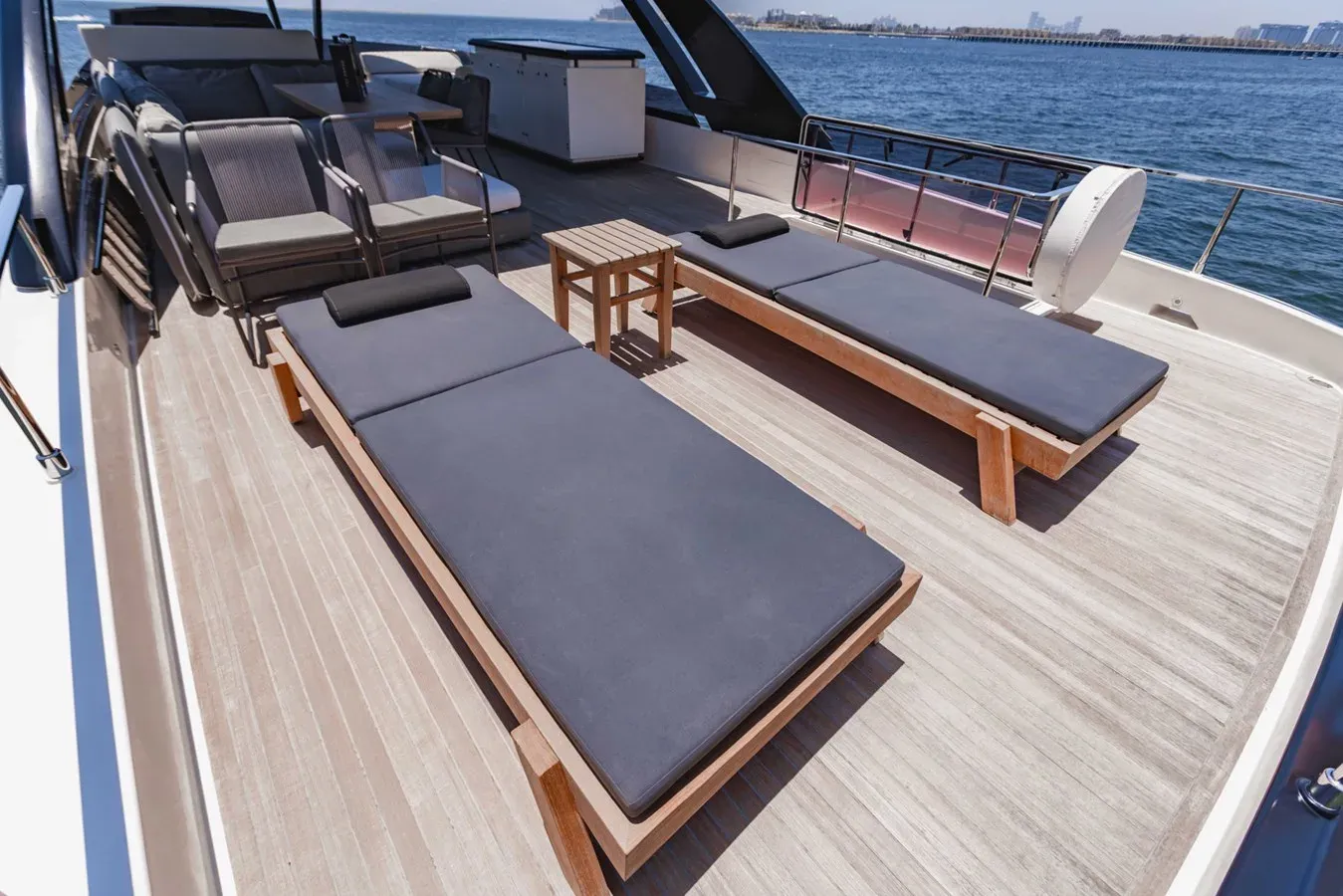 the best price on BELLA III 780