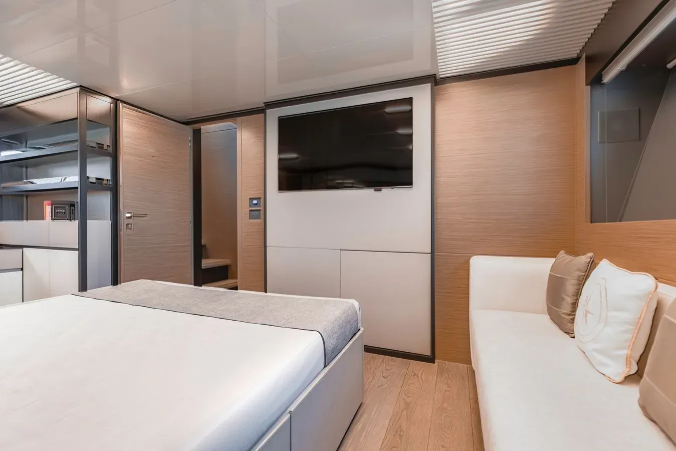 Buy a yacht BELLA III 78