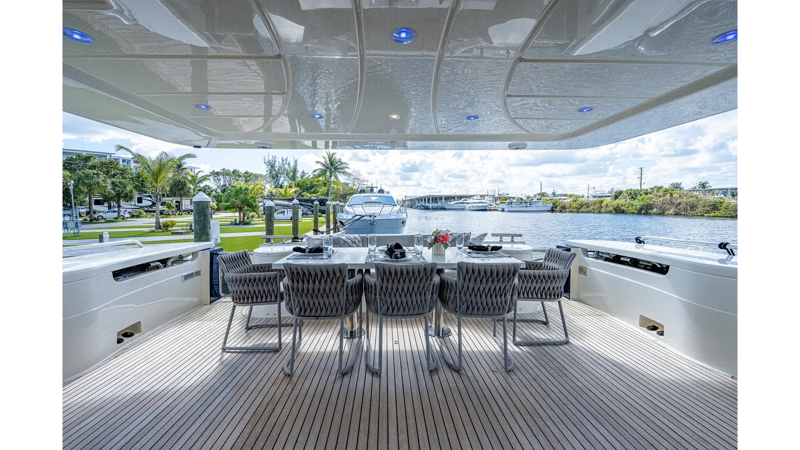 best yacht sales deals La Bella Vita 83