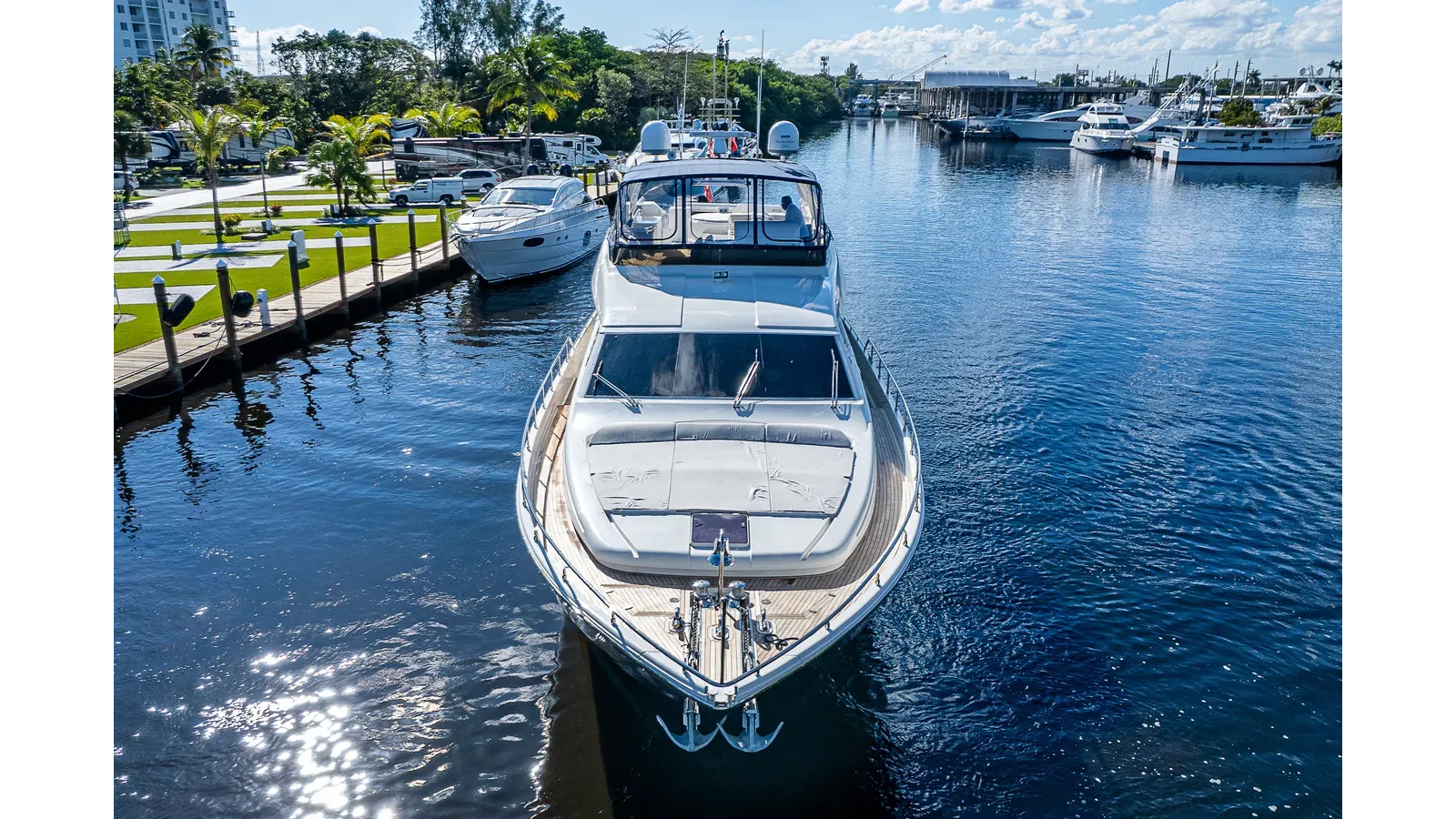 Buy a La Bella Vita 83 at Shestakov Yacht Sales