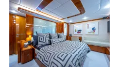 Buy a La Bella Vita at Shestakov Yacht Sales