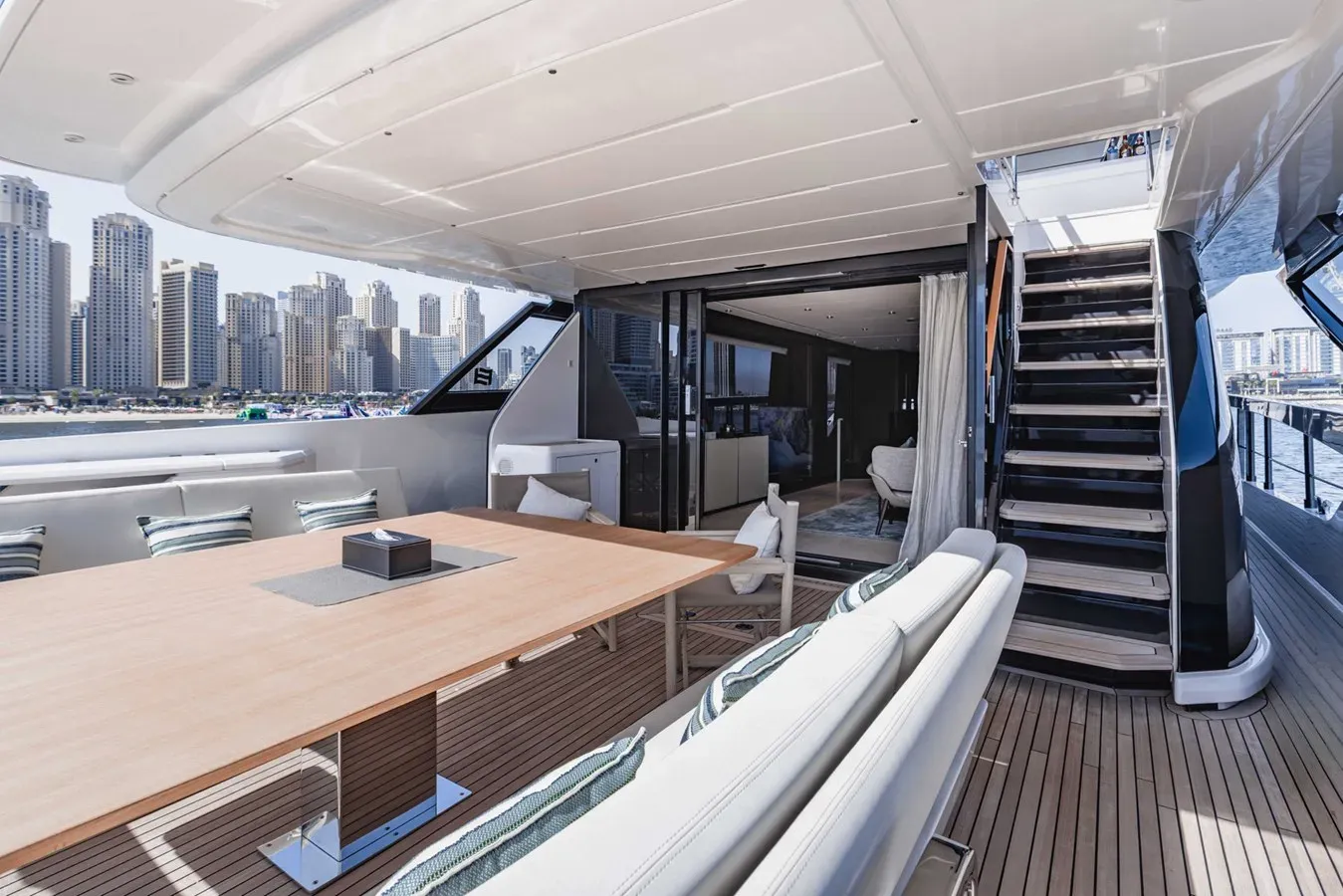 the best price on CYRUS 860
