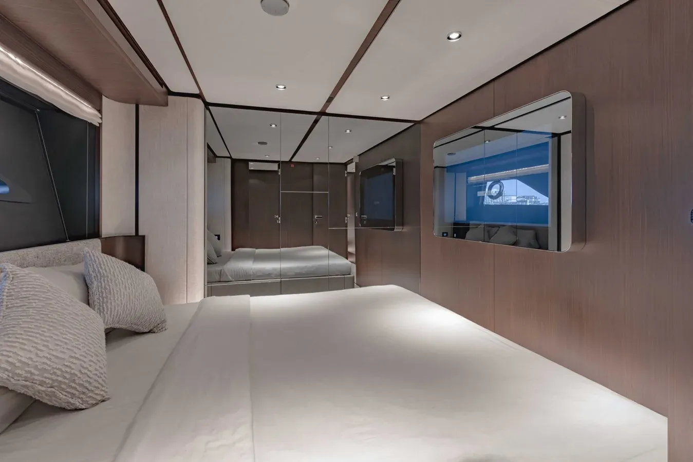 CYRUS - Ferretti Yachts price