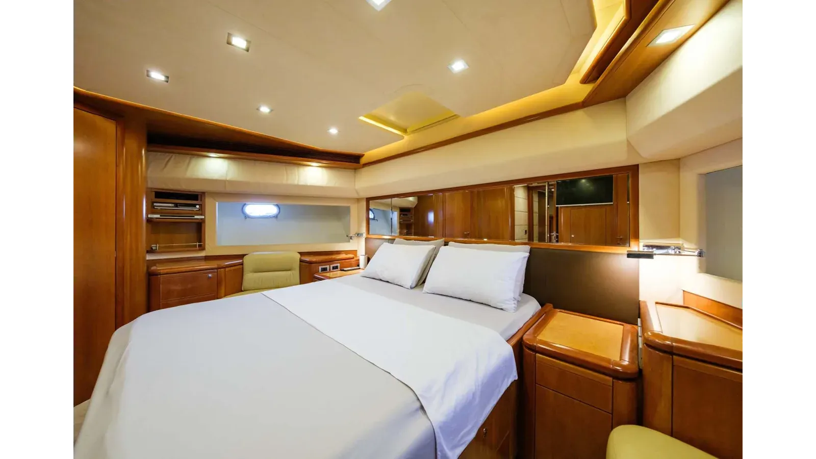 DAYDREAM - Ferretti Yachts price