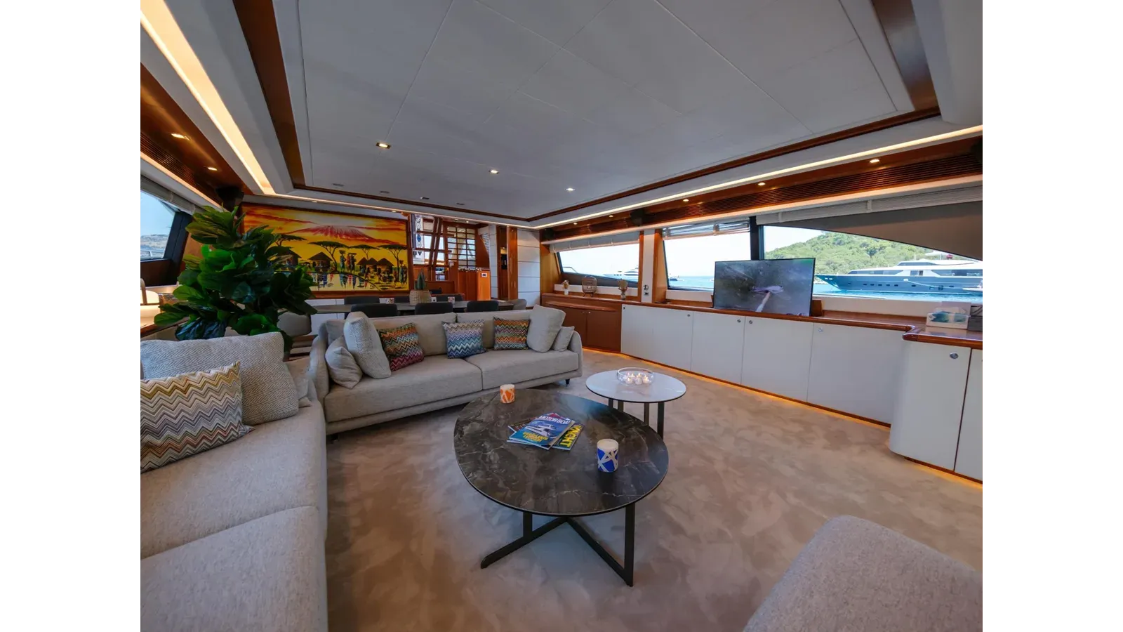 Buy a DAYDREAM 88 at Shestakov Yacht Sales