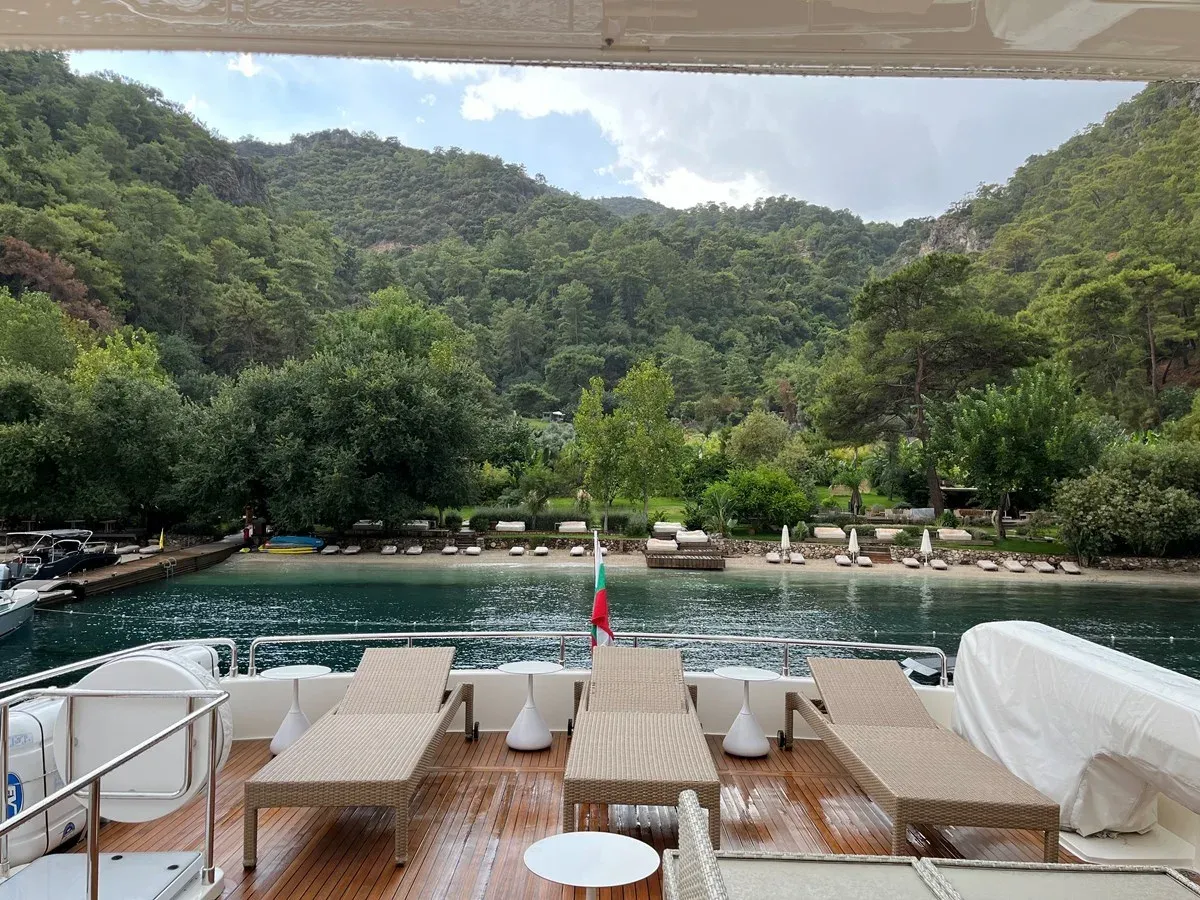 Buy a WHITE SWAN 2014 at Shestakov Yacht Sales