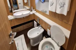 WHITE SWAN yacht sale