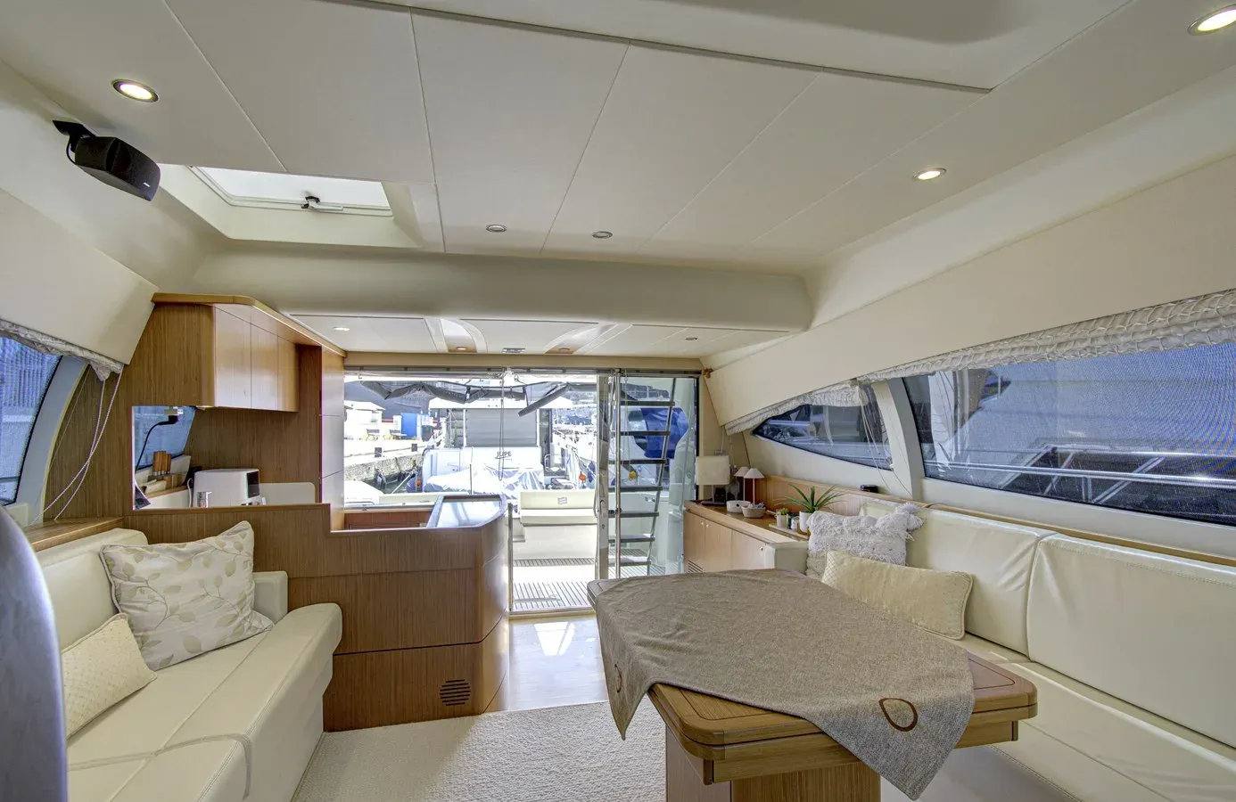 best yacht sales deals Camilla Ferretti 510