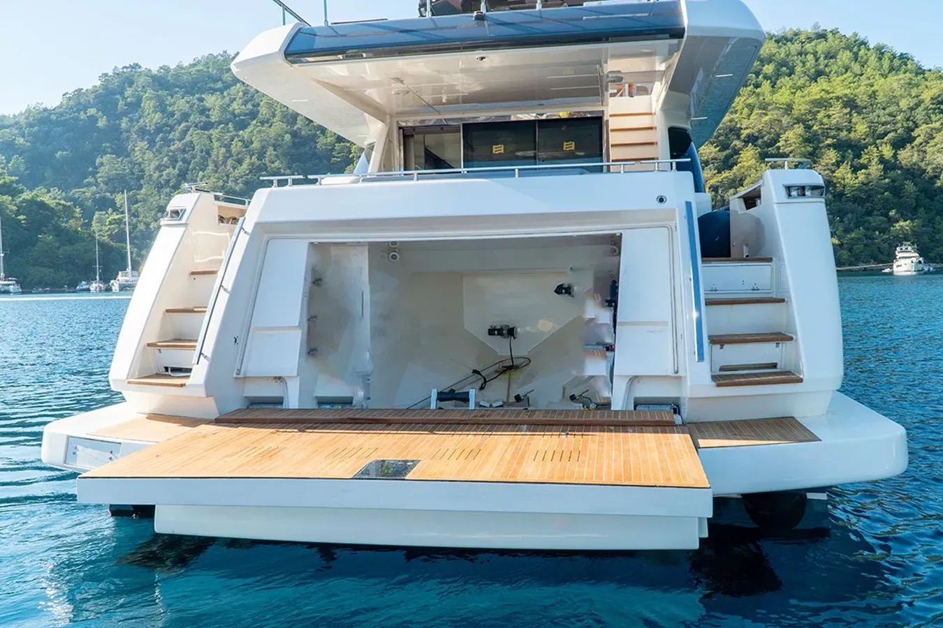 Lady G Ferretti 850 price