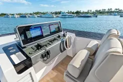 Buy a yacht SAVIENNE Ferretti Yachts 860