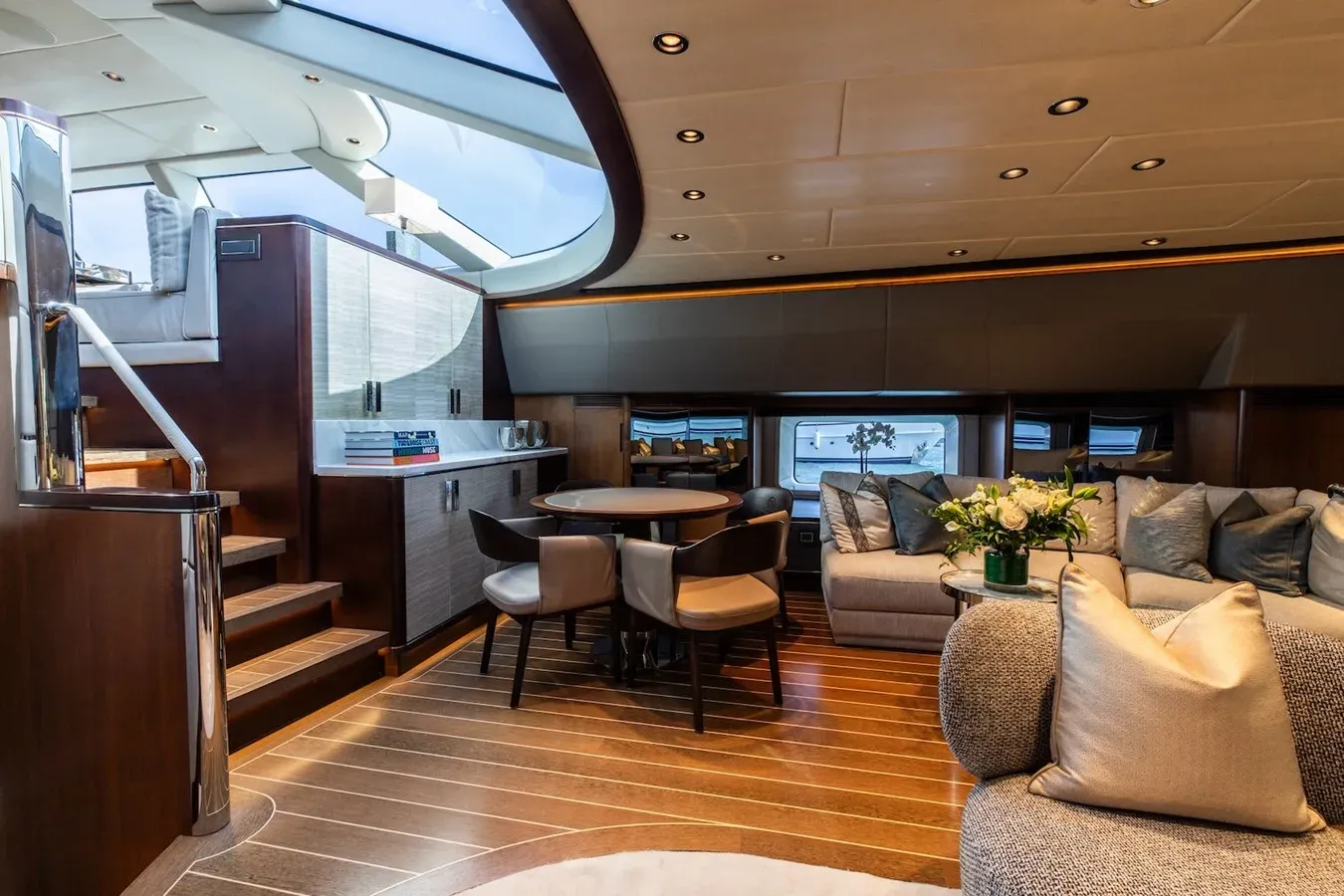 best yacht sales deals DAKOTA 2006