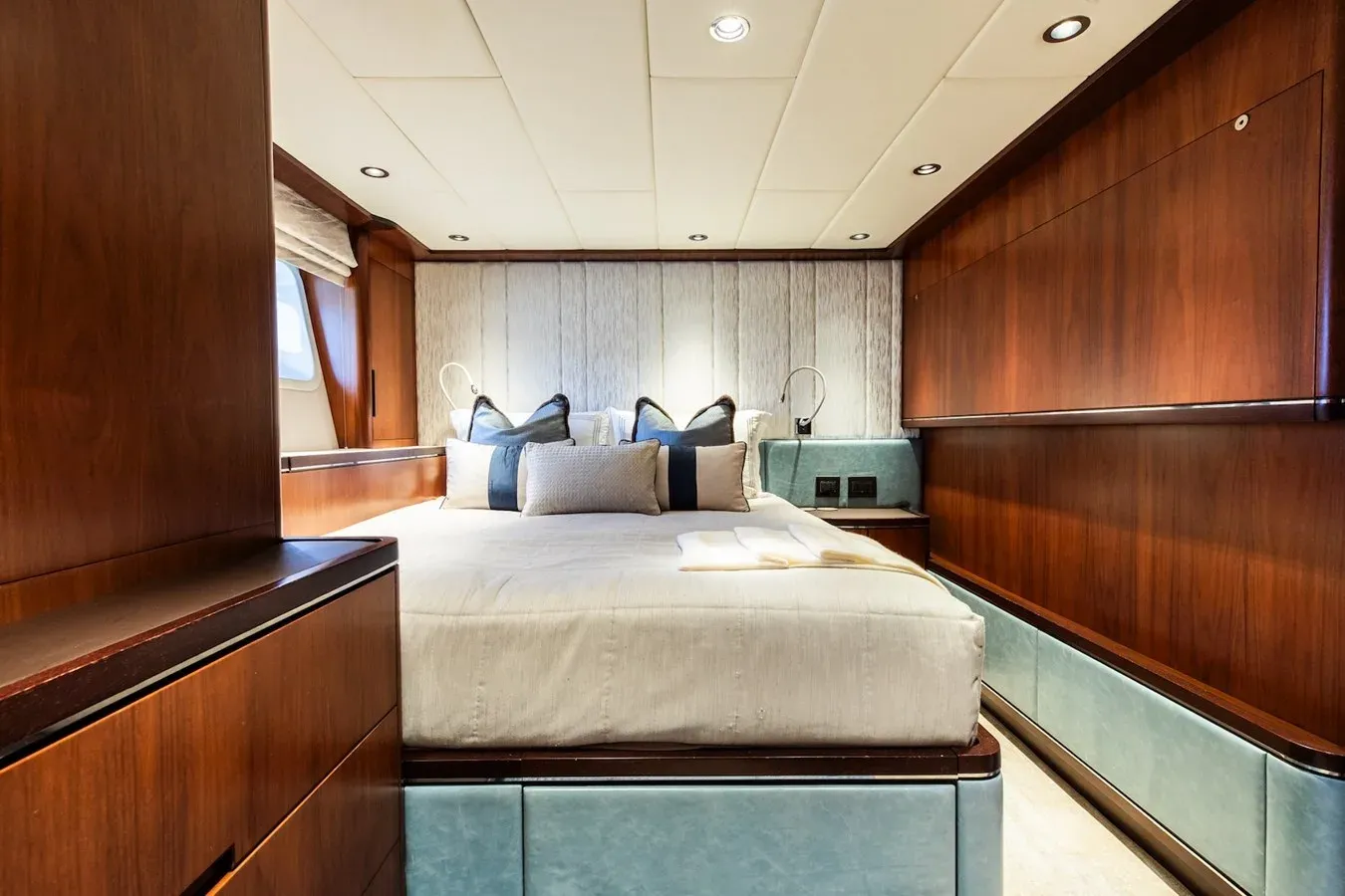 DAKOTA - FITZROY YACHTS price