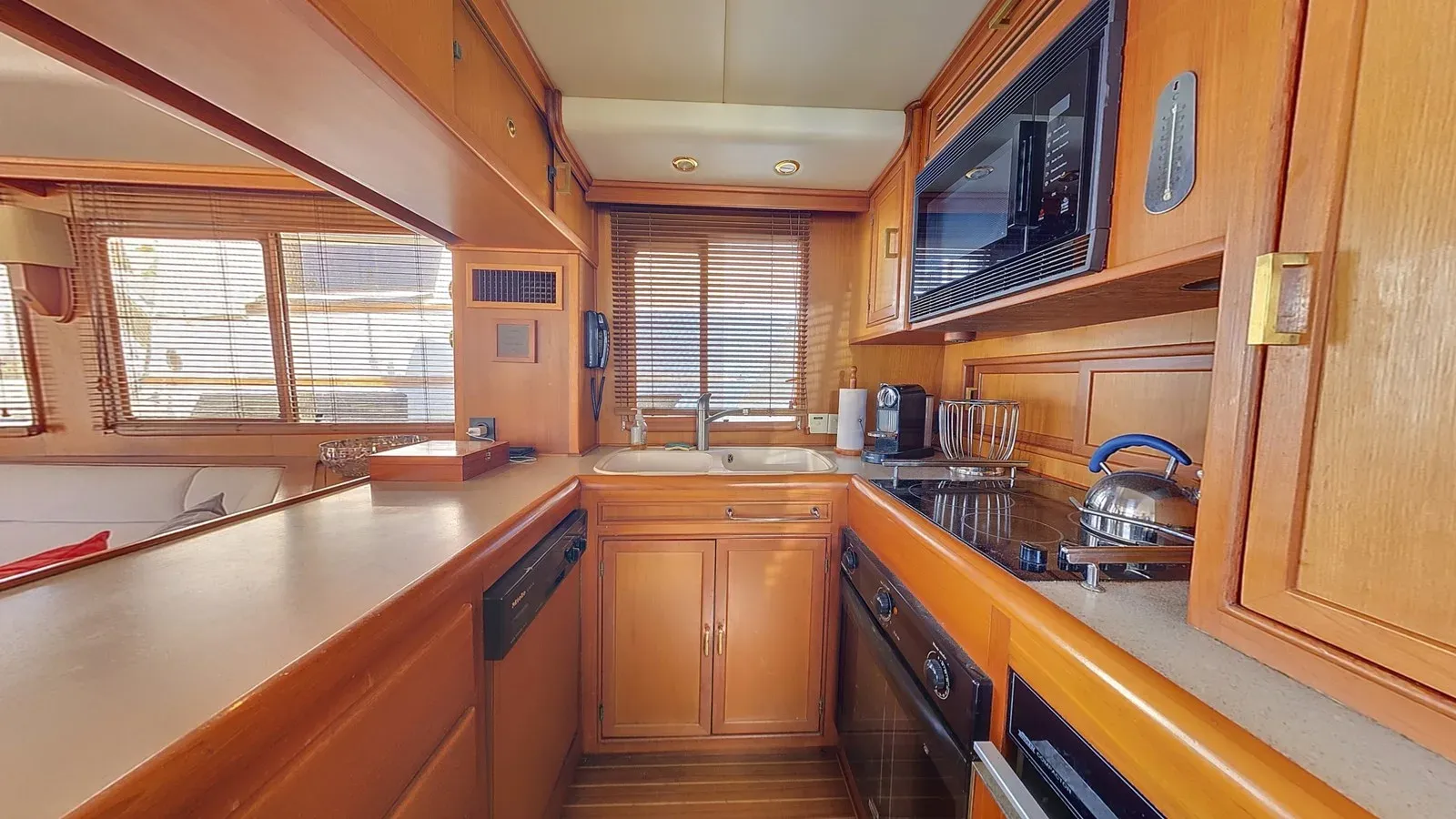 Buy a yacht Duende - FLEMING YACHTS