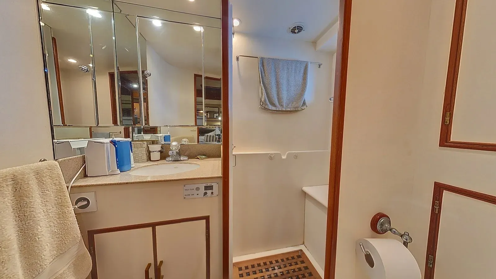 the best price on Duende 55