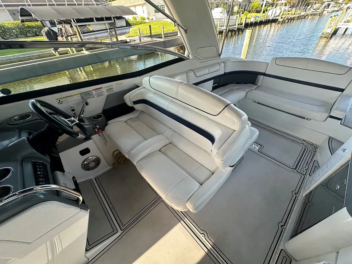 Formula 310 BR yacht sale