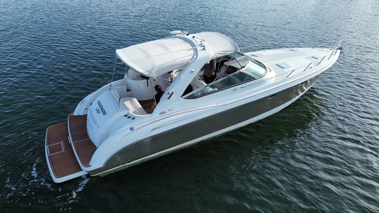 Buy a Champagne Lady - Formula 370 SS 2004 - Formula Boats at Shestakov Yacht Sales