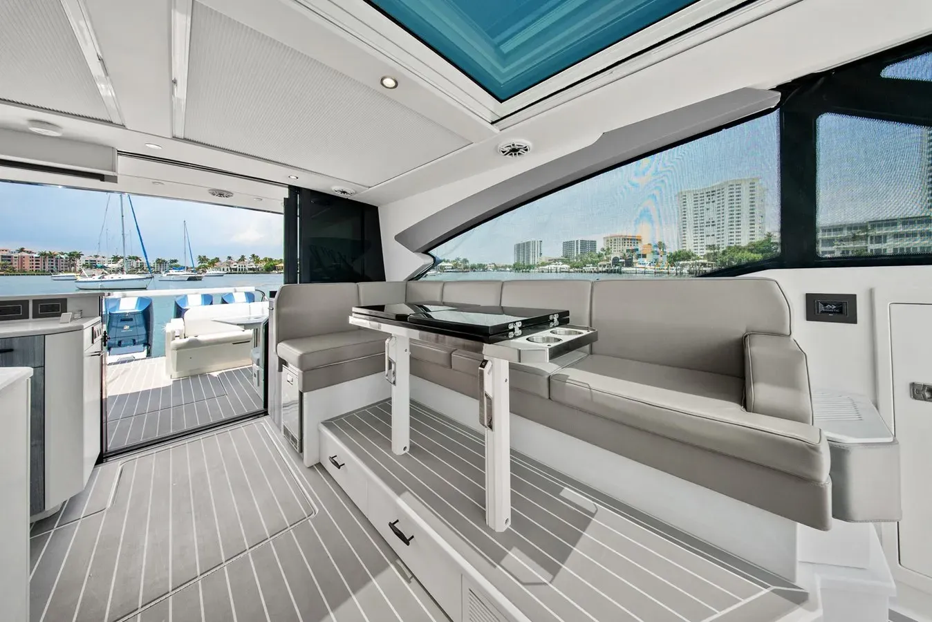 Imagination - Formula Boats yacht sale