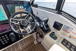 Buy a yacht BREAKTHROUGH III - Formula Boats