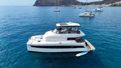 Buy a yacht fountaine pajot 2021