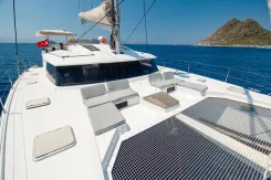 Buy a yacht NA - unknown