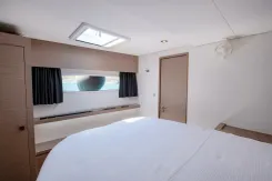 Buy a yacht NA 49