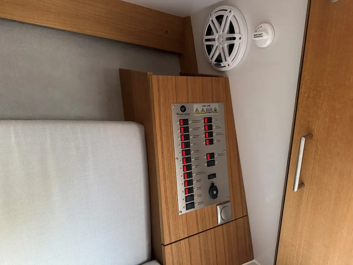 Купить яхту Frauscher 858 858 Fantom в Shestakov Yacht Sales