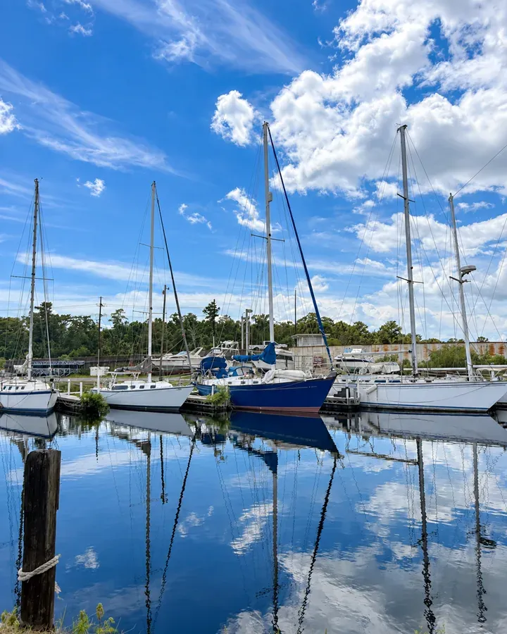Buy a yacht Thalassa