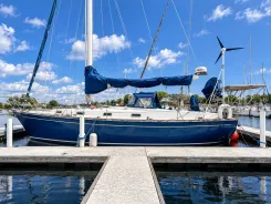 the best price on Thalassa 1978