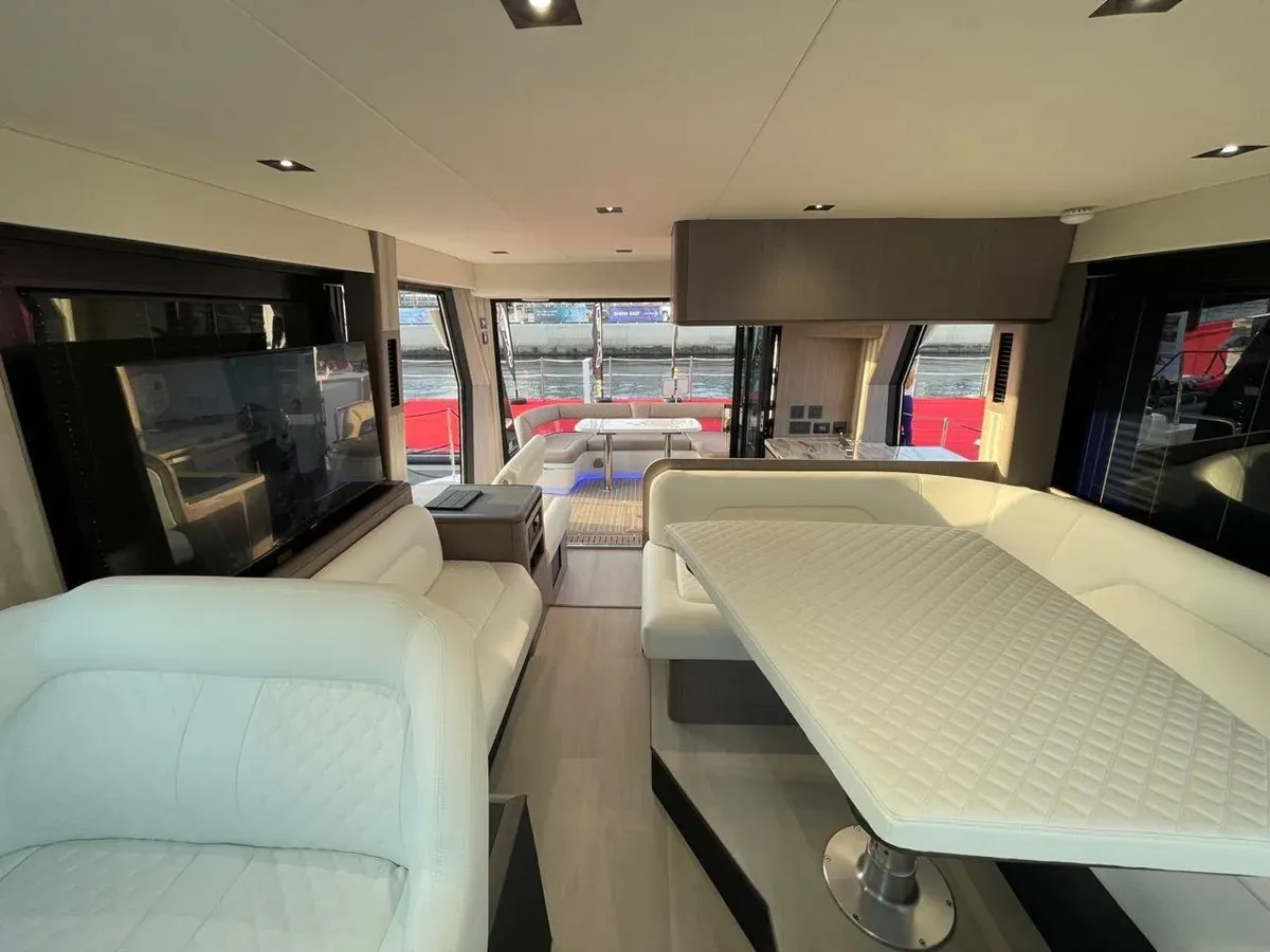 the best price on NYLE Galeon 480 Fly