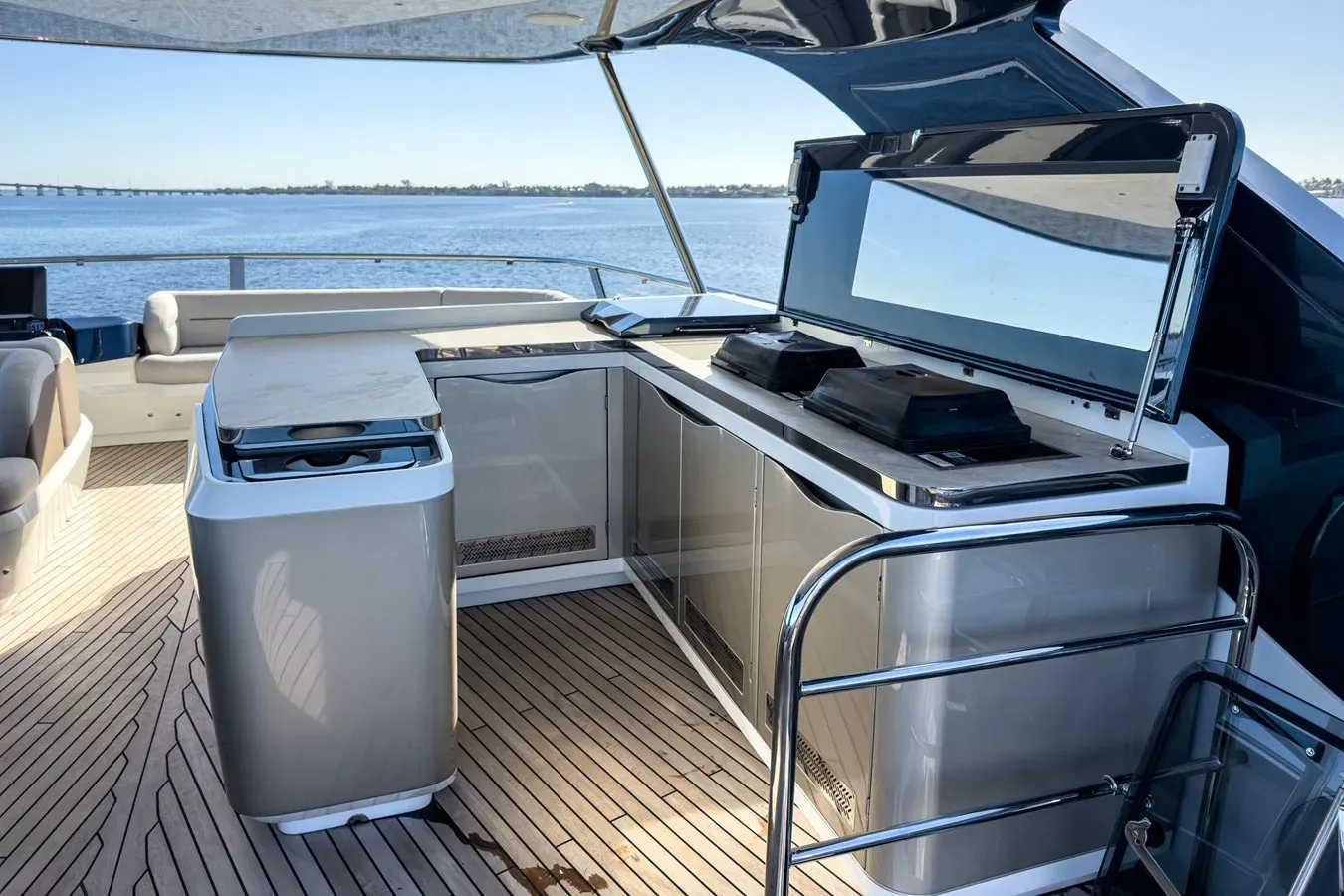 Buy a yacht na 2026