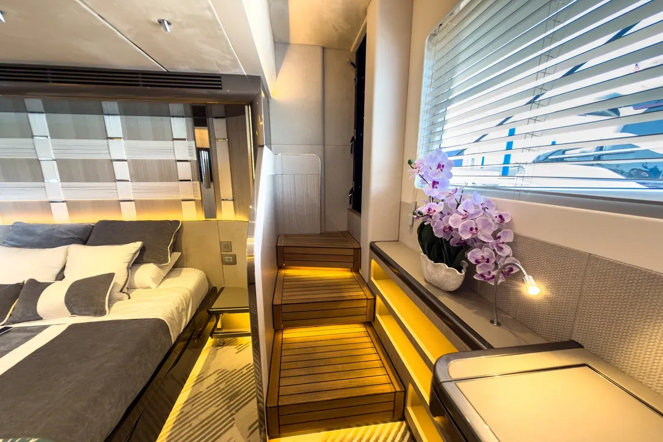 Buy a na - Galeon Yachts at Shestakov Yacht Sales