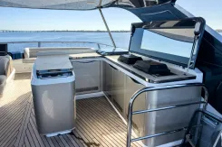 Buy a yacht na 2026