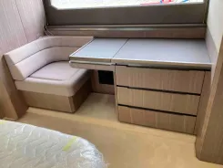 Buy a yacht GLN 640 FLY