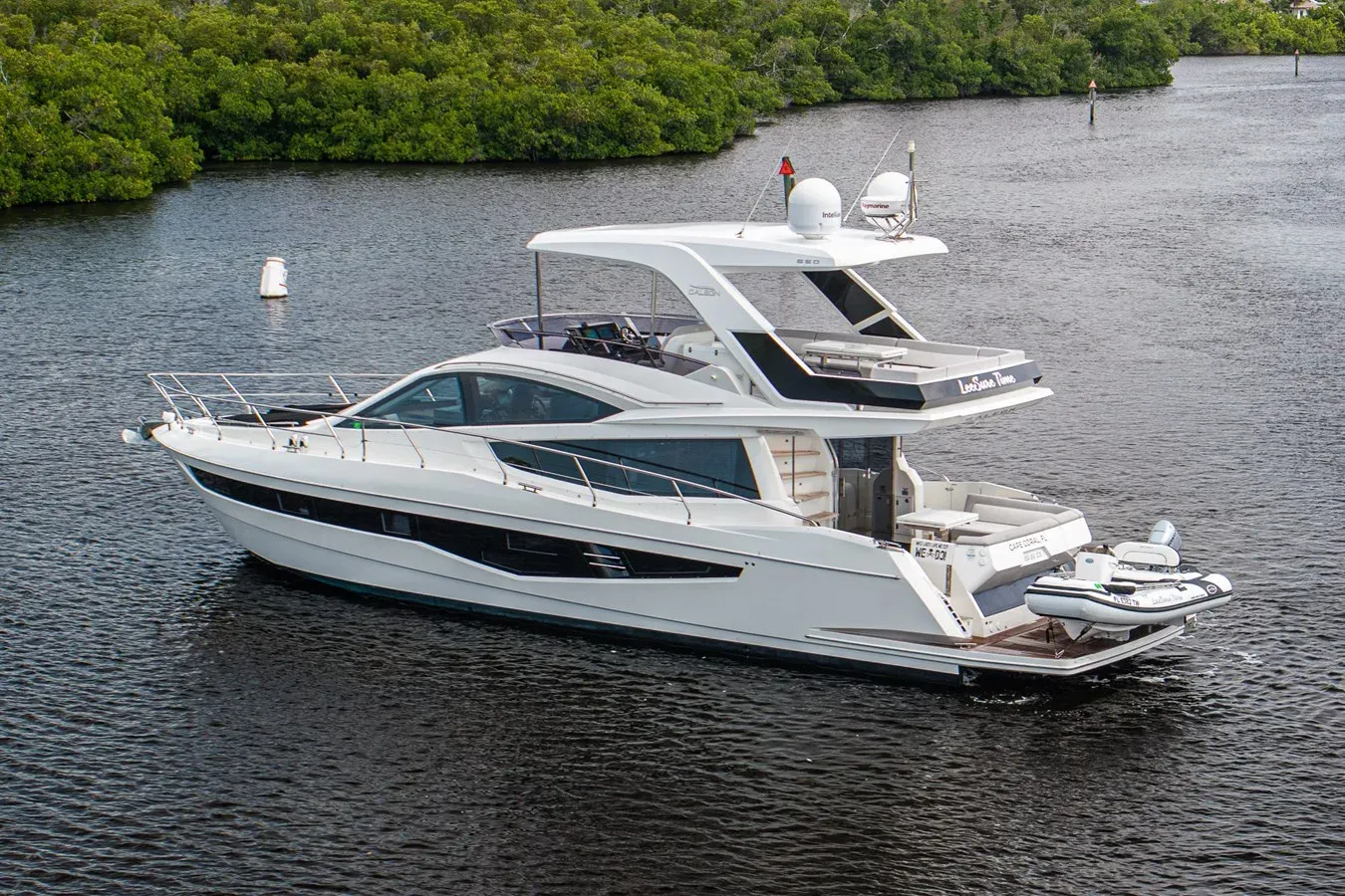 Buy a yacht LEESURE TIME - Galeon Yachts
